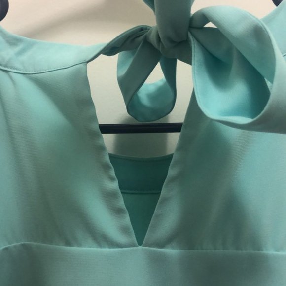 Aqua blue nice tank - Picture 4 of 4